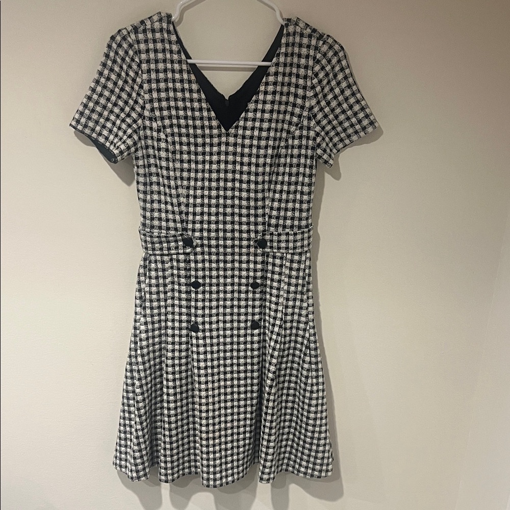 DKNY Monochrome Patterned Garment
